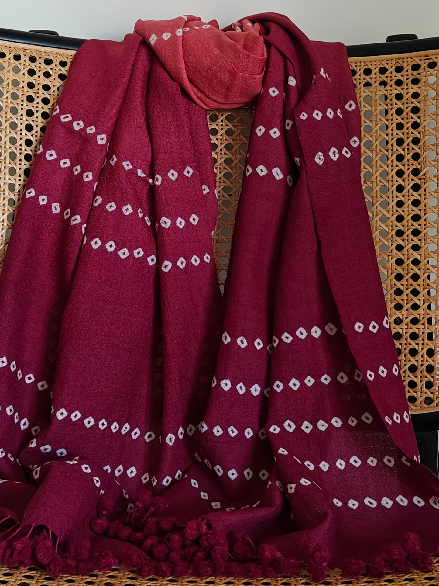 Peach Bandani Ombre Handwoven Woollen Stole