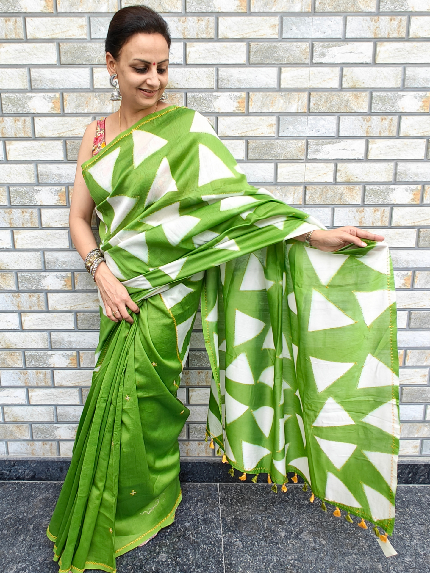 Green Shibori Clamp Dyed Handcrafted Saree