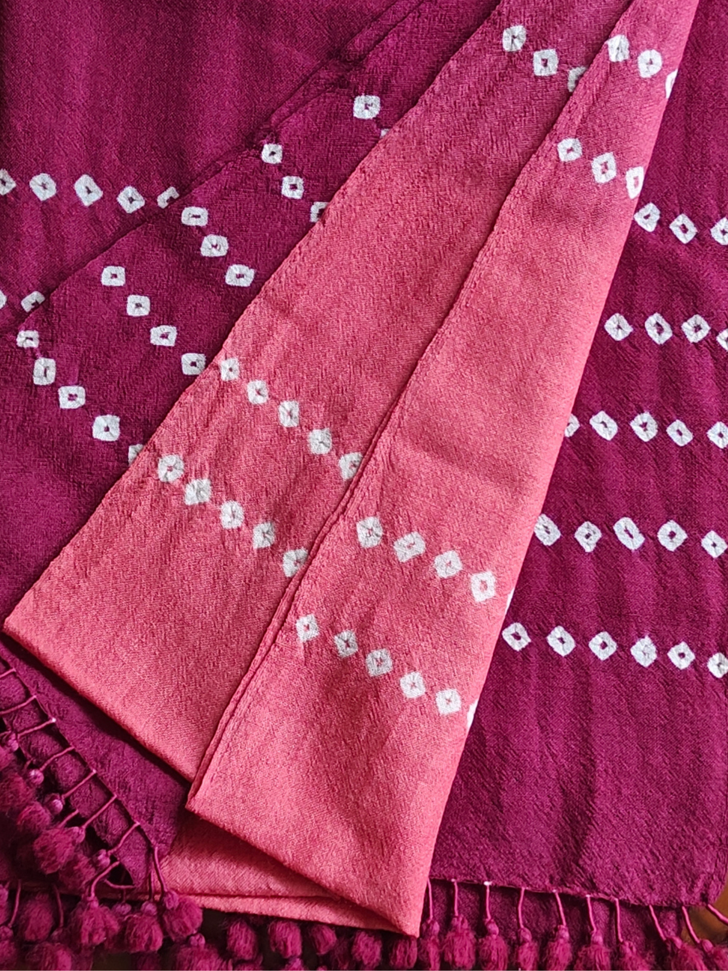 Peach Bandani Ombre Handwoven Woollen Stole