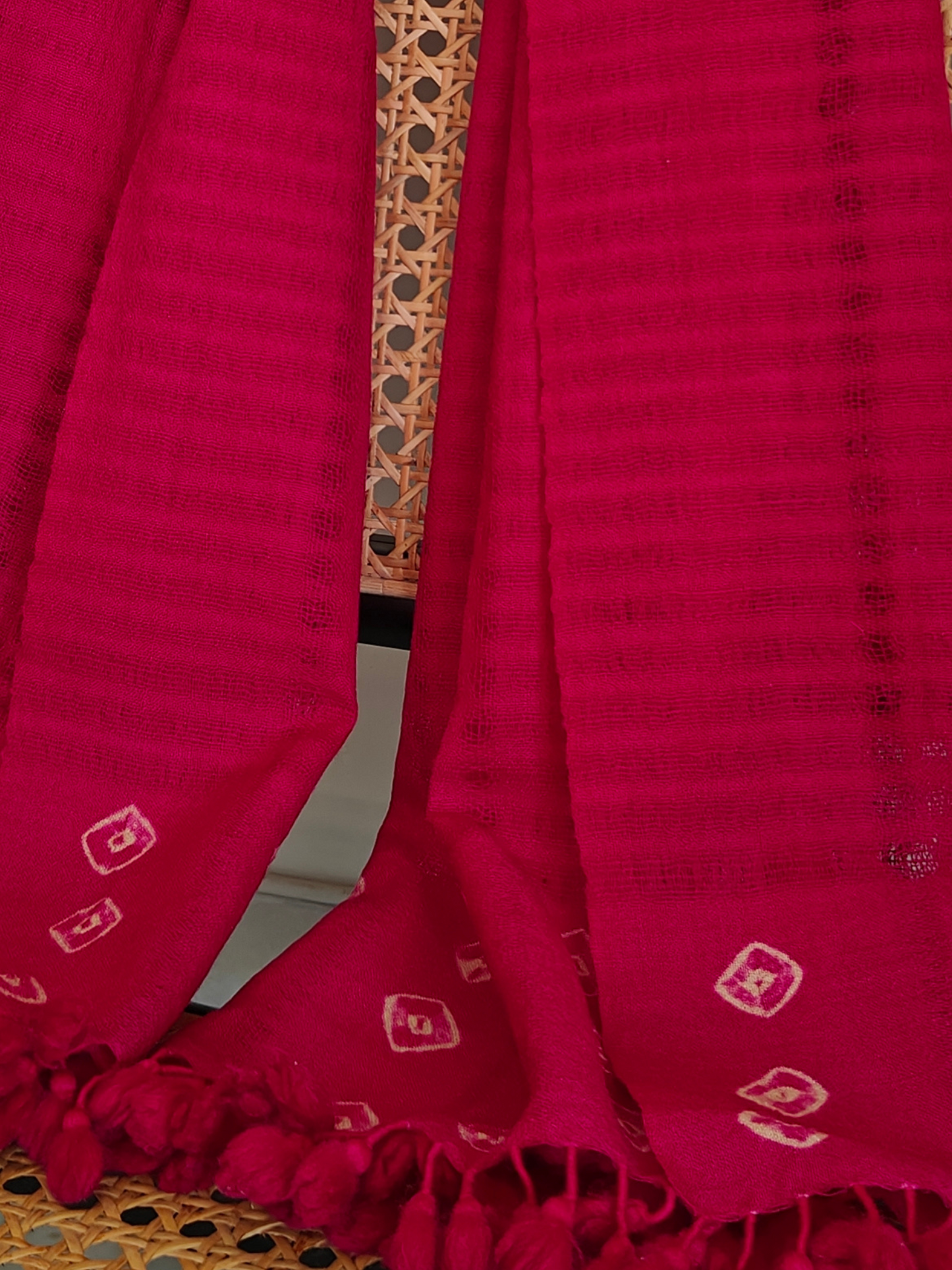 Rani Pink Handwoven Woollen Stole