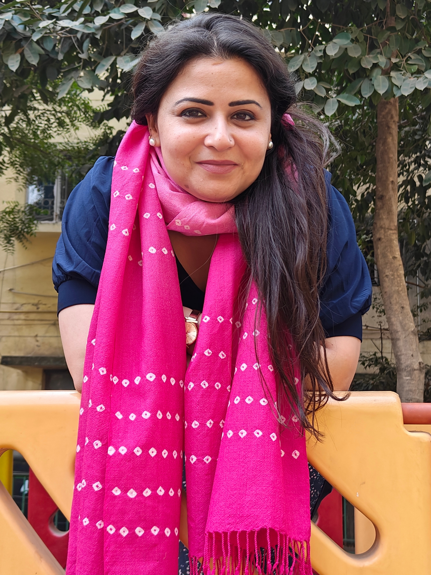Rani Pink Bandani Ombre Handwoven Woollen Stole