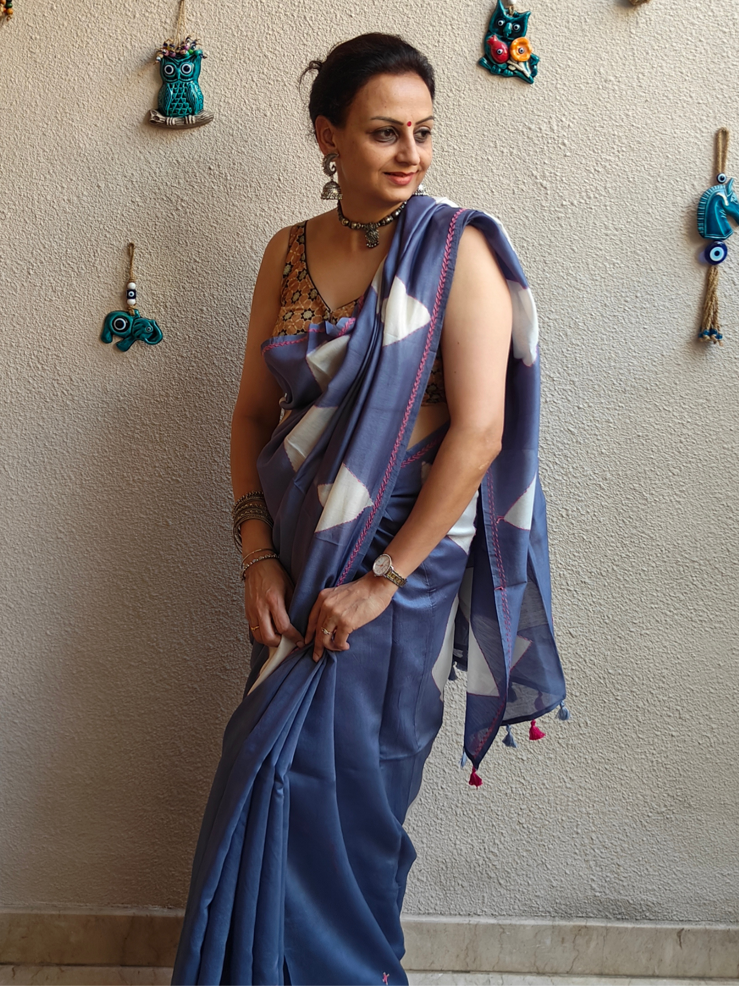 Ash Grey Shibori Clamp Dyed Handcrafted Saree